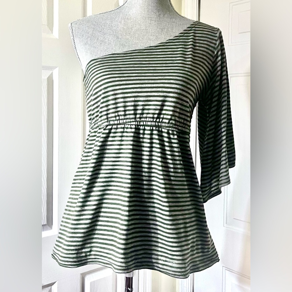 Off shoulder top
